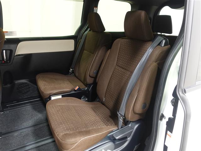 ノア ハイブリッドＧ　ワンセグ　メモリーナビ　ミュージックプレイヤー接続可　バックカメラ　衝突被害軽減システム　ＥＴＣ　電動スライドドア　ＬＥＤヘッドランプ　乗車定員７人　３列シート　ワンオーナー　記録簿（7枚目）