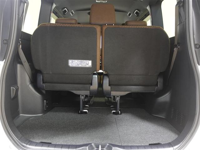 ノア ハイブリッドＧ　ワンセグ　メモリーナビ　ミュージックプレイヤー接続可　バックカメラ　衝突被害軽減システム　ＥＴＣ　電動スライドドア　ＬＥＤヘッドランプ　乗車定員７人　３列シート　ワンオーナー　記録簿（21枚目）