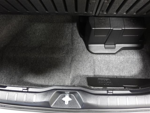 ノア ハイブリッドＧ　ワンセグ　メモリーナビ　ミュージックプレイヤー接続可　バックカメラ　衝突被害軽減システム　ＥＴＣ　電動スライドドア　ＬＥＤヘッドランプ　乗車定員７人　３列シート　ワンオーナー　記録簿（23枚目）