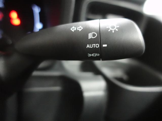 シエンタ ハイブリッドＺ　フルセグ　メモリーナビ　ＤＶＤ再生　ミュージックプレイヤー接続可　バックカメラ　衝突被害軽減システム　ＥＴＣ　ドラレコ　両側電動スライド　ＬＥＤヘッドランプ　ウオークスルー　乗車定員７人　３列シート（25枚目）