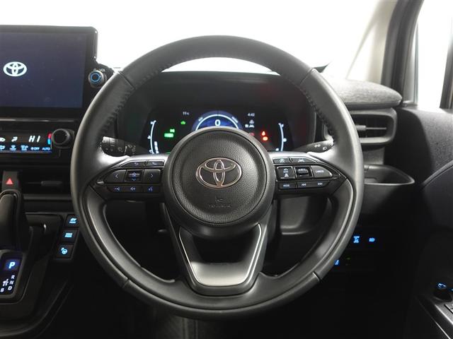 シエンタ ハイブリッドＺ　フルセグ　メモリーナビ　ＤＶＤ再生　ミュージックプレイヤー接続可　バックカメラ　衝突被害軽減システム　ＥＴＣ　ドラレコ　両側電動スライド　ＬＥＤヘッドランプ　ウオークスルー　乗車定員７人　３列シート（30枚目）