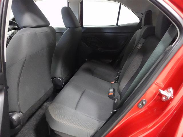 ヤリスクロス ハイブリッドＧ　フルセグ　ＤＶＤ再生　ミュージックプレイヤー接続可　バックカメラ　衝突被害軽減システム　ＥＴＣ　ドラレコ　ワンオーナー　記録簿（7枚目）