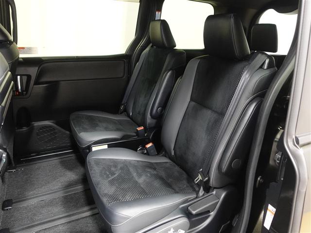 ヴォクシー ハイブリッドZS 煌III フルセグ メモリーナビ DVD再生 ミュージックプレイヤー接続可 後席モニター バックカメラ 衝突被害軽減システム ETC ドラレコ 両側電動スライド LEDヘッドランプ 乗車定員7人 3列シート(7枚目)