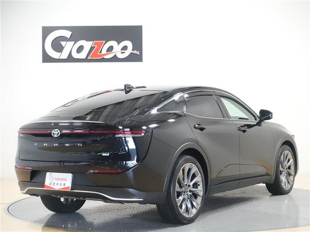 クラウンクロスオーバー Gアドバンスド・レザーパッケージ 革シート 4WD フルセグ ミュージックプレイヤー接続可 バックカメラ 衝突被害軽減システム ETC ドラレコ LEDヘッドランプ ワンオーナー 記録簿(4枚目)