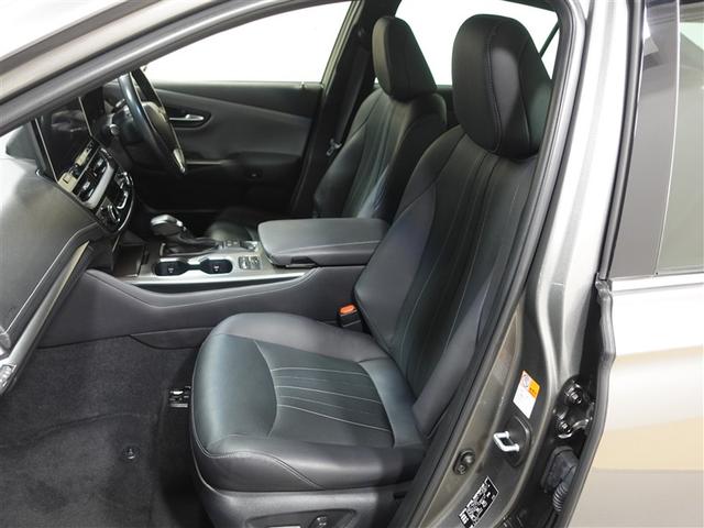 クラウンハイブリッド ＲＳ　リミテッドＩＩ　革シート　フルセグ　メモリーナビ　ＤＶＤ再生　ミュージックプレイヤー接続可　バックカメラ　衝突被害軽減システム　ＥＴＣ　ＬＥＤヘッドランプ　ワンオーナー　記録簿（6枚目）