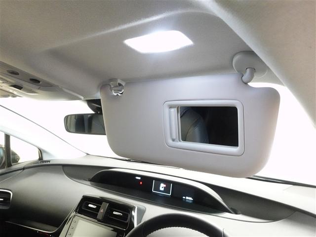 プリウス Ｓツーリングセレクション　ミュージックプレイヤー接続可　バックカメラ　衝突被害軽減システム　ＥＴＣ　ＬＥＤヘッドランプ　ワンオーナー　フルエアロ　記録簿（24枚目）