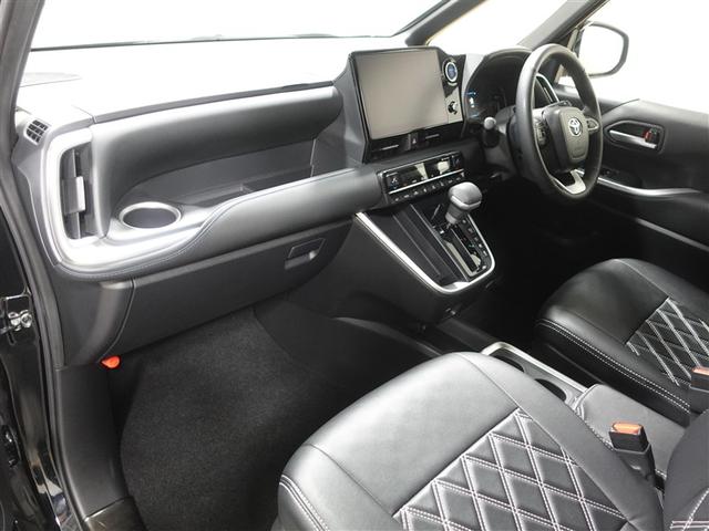 ヴォクシー ハイブリッドＳ－Ｚ　フルセグ　メモリーナビ　ＤＶＤ再生　ミュージックプレイヤー接続可　後席モニター　バックカメラ　衝突被害軽減システム　ＥＴＣ　ドラレコ　両側電動スライド　ＬＥＤヘッドランプ　乗車定員７人　３列シート（10枚目）