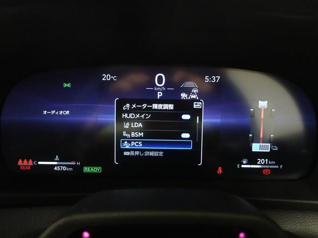 クラウンクロスオーバー ＲＳ　革シート　４ＷＤ　フルセグ　メモリーナビ　ミュージックプレイヤー接続可　バックカメラ　衝突被害軽減システム　ＥＴＣ　ドラレコ　ＬＥＤヘッドランプ　記録簿（10枚目）