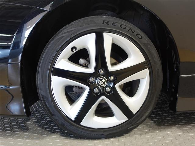 プリウス Ｓツーリングセレクション　４ＷＤ　フルセグ　メモリーナビ　ＤＶＤ再生　ミュージックプレイヤー接続可　バックカメラ　衝突被害軽減システム　ＥＴＣ　ドラレコ　ＬＥＤヘッドランプ　ワンオーナー　フルエアロ　記録簿（8枚目）