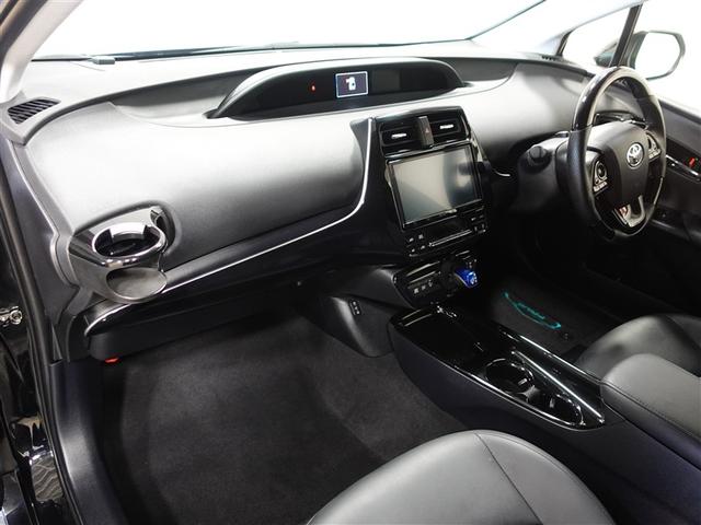 プリウス Ｓツーリングセレクション　４ＷＤ　フルセグ　メモリーナビ　ＤＶＤ再生　ミュージックプレイヤー接続可　バックカメラ　衝突被害軽減システム　ＥＴＣ　ドラレコ　ＬＥＤヘッドランプ　ワンオーナー　フルエアロ　記録簿（9枚目）