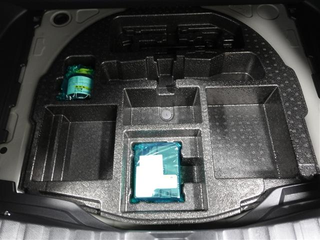 カローラクロス Z ミュージックプレイヤー接続可 バックカメラ 衝突被害軽減システム ETC LEDヘッドランプ ワンオーナー 記録簿(23枚目)