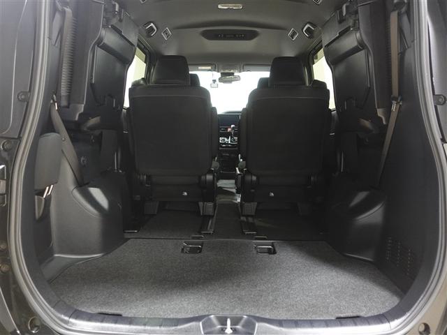 ヴォクシー ＺＳ　煌ＩＩ　フルセグ　メモリーナビ　ＤＶＤ再生　ミュージックプレイヤー接続可　バックカメラ　衝突被害軽減システム　ＥＴＣ　ドラレコ　両側電動スライド　ＬＥＤヘッドランプ　ウオークスルー　乗車定員７人　３列シート（22枚目）