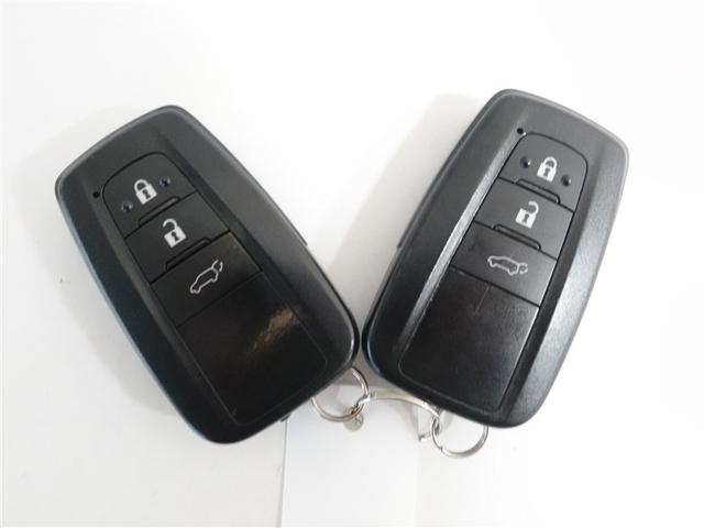 カローラクロス ハイブリッド　Ｚ　ミュージックプレイヤー接続可　バックカメラ　衝突被害軽減システム　ＥＴＣ　ドラレコ　ＬＥＤヘッドランプ　ワンオーナー　記録簿（18枚目）