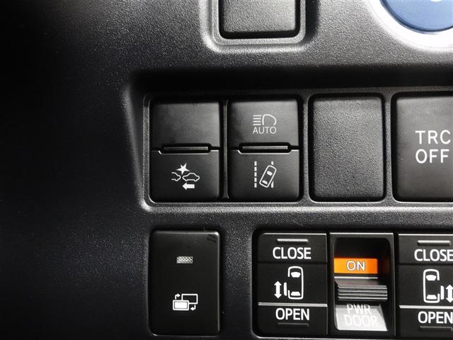 ノア ハイブリッドＳｉ　ダブルバイビーＩＩＩ　フルセグ　メモリーナビ　ＤＶＤ再生　ミュージックプレイヤー接続可　後席モニター　バックカメラ　衝突被害軽減システム　ＥＴＣ　ドラレコ　両側電動スライド　ＬＥＤヘッドランプ　乗車定員７人　３列シート（15枚目）