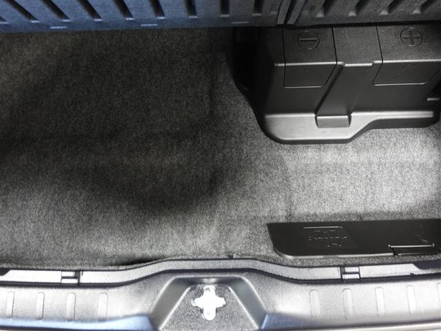 ノア ハイブリッドＳｉ　ダブルバイビーＩＩＩ　フルセグ　メモリーナビ　ＤＶＤ再生　ミュージックプレイヤー接続可　後席モニター　バックカメラ　衝突被害軽減システム　ＥＴＣ　ドラレコ　両側電動スライド　ＬＥＤヘッドランプ　乗車定員７人　３列シート（23枚目）