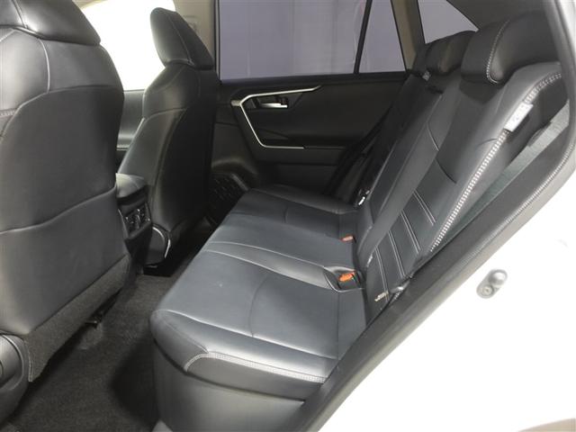 RAV4 ハイブリッドG サンルーフ 4WD フルセグ メモリーナビ DVD再生 ミュージックプレイヤー接続可 バックカメラ 衝突被害軽減システム ETC ドラレコ LEDヘッドランプ ワンオーナー 記録簿(7枚目)