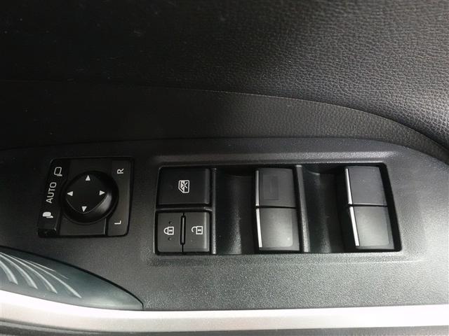 RAV4 ハイブリッドG サンルーフ 4WD フルセグ メモリーナビ DVD再生 ミュージックプレイヤー接続可 バックカメラ 衝突被害軽減システム ETC ドラレコ LEDヘッドランプ ワンオーナー 記録簿(14枚目)