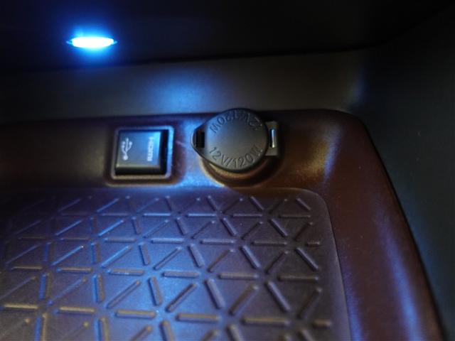 RAV4 ハイブリッドG サンルーフ 4WD フルセグ メモリーナビ DVD再生 ミュージックプレイヤー接続可 バックカメラ 衝突被害軽減システム ETC ドラレコ LEDヘッドランプ ワンオーナー 記録簿(26枚目)