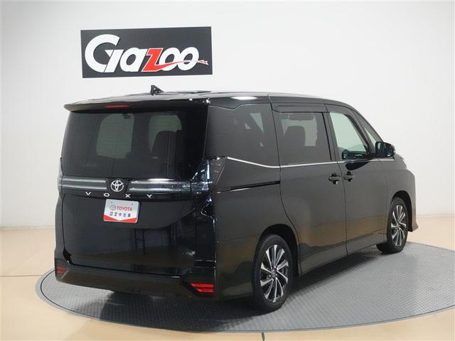 ヴォクシー Ｓ－Ｚ　フルセグ　メモリーナビ　ＤＶＤ再生　ミュージックプレイヤー接続可　後席モニター　バックカメラ　衝突被害軽減システム　ＥＴＣ　ドラレコ　両側電動スライド　ＬＥＤヘッドランプ　乗車定員７人　３列シート（4枚目）