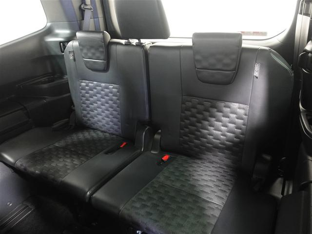 ヴォクシー Ｓ－Ｚ　フルセグ　メモリーナビ　ＤＶＤ再生　ミュージックプレイヤー接続可　後席モニター　バックカメラ　衝突被害軽減システム　ＥＴＣ　ドラレコ　両側電動スライド　ＬＥＤヘッドランプ　乗車定員７人　３列シート（8枚目）