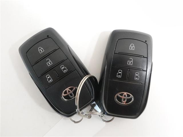 シエンタ ハイブリッドＺ　フルセグ　メモリーナビ　ミュージックプレイヤー接続可　バックカメラ　衝突被害軽減システム　ＥＴＣ　ドラレコ　両側電動スライド　ＬＥＤヘッドランプ　ウオークスルー　乗車定員７人　３列シート　ワンオーナー（18枚目）