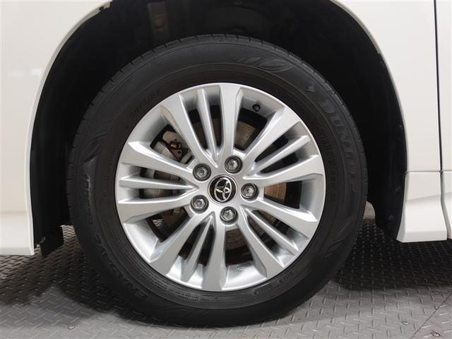 ノア ハイブリッドＳ－Ｇ　フルセグ　メモリーナビ　ＤＶＤ再生　ミュージックプレイヤー接続可　後席モニター　バックカメラ　衝突被害軽減システム　ＥＴＣ　両側電動スライド　ＬＥＤヘッドランプ　乗車定員７人　３列シート　ワンオーナー（9枚目）