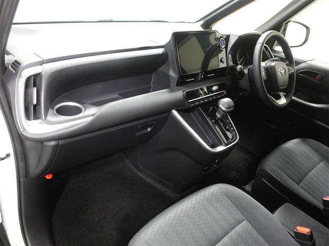 ノア ハイブリッドＳ－Ｇ　フルセグ　メモリーナビ　ＤＶＤ再生　ミュージックプレイヤー接続可　後席モニター　バックカメラ　衝突被害軽減システム　ＥＴＣ　両側電動スライド　ＬＥＤヘッドランプ　乗車定員７人　３列シート　ワンオーナー（10枚目）