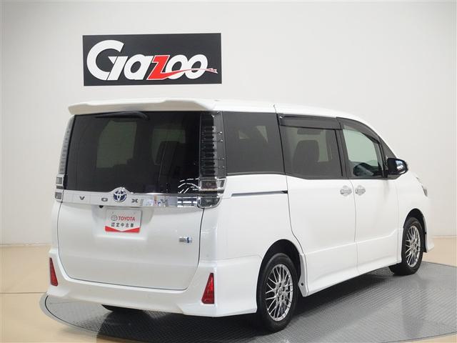 ヴォクシー ハイブリッドZS 煌III フルセグ メモリーナビ DVD再生 ミュージックプレイヤー接続可 後席モニター バックカメラ 衝突被害軽減システム ETC 両側電動スライド LEDヘッドランプ 乗車定員7人 3列シート ワンオーナー(4枚目)