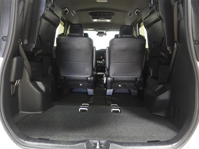 ヴォクシー ハイブリッドZS 煌III フルセグ メモリーナビ DVD再生 ミュージックプレイヤー接続可 後席モニター バックカメラ 衝突被害軽減システム ETC 両側電動スライド LEDヘッドランプ 乗車定員7人 3列シート ワンオーナー(22枚目)