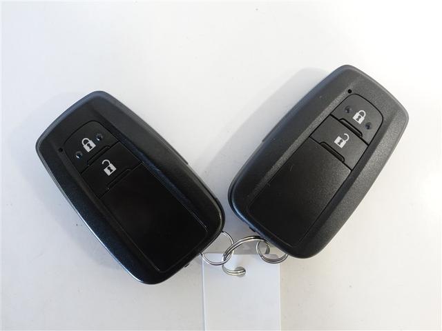 カローラツーリング ハイブリッド　Ｓ　４ＷＤ　フルセグ　メモリーナビ　ミュージックプレイヤー接続可　バックカメラ　衝突被害軽減システム　ＥＴＣ　ドラレコ　ＬＥＤヘッドランプ　ワンオーナー　記録簿（18枚目）