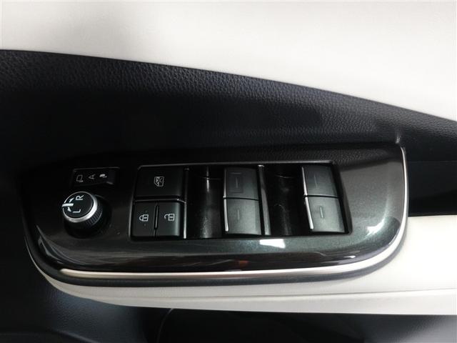 クラウンクロスオーバー Ｇアドバンスド・レザーパッケージ　革シート　４ＷＤ　フルセグ　メモリーナビ　ミュージックプレイヤー接続可　バックカメラ　衝突被害軽減システム　ＥＴＣ　ドラレコ　ＬＥＤヘッドランプ　ワンオーナー　フルエアロ　記録簿（14枚目）