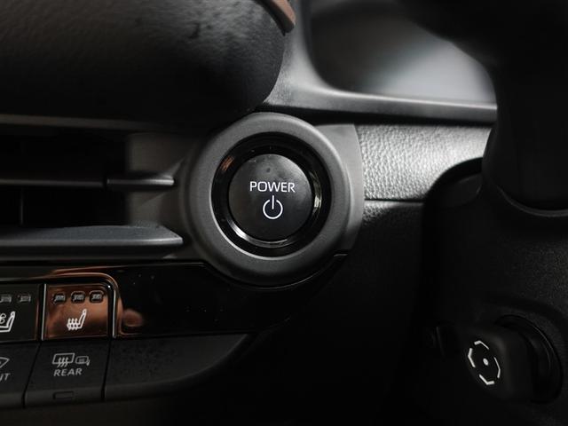 クラウンクロスオーバー Ｇアドバンスド・レザーパッケージ　革シート　４ＷＤ　フルセグ　メモリーナビ　ミュージックプレイヤー接続可　バックカメラ　衝突被害軽減システム　ＥＴＣ　ドラレコ　ＬＥＤヘッドランプ　ワンオーナー　フルエアロ　記録簿（17枚目）