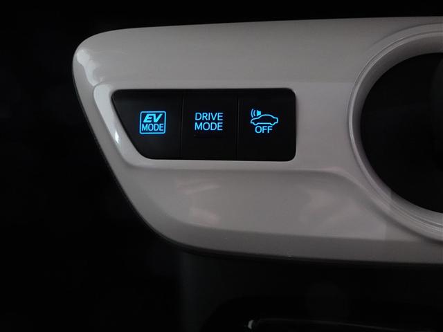 プリウス Ｓセーフティプラス　４ＷＤ　フルセグ　メモリーナビ　ＤＶＤ再生　ミュージックプレイヤー接続可　バックカメラ　衝突被害軽減システム　ＥＴＣ　ドラレコ　ＬＥＤヘッドランプ　ワンオーナー　記録簿（29枚目）