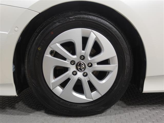 プリウス Ｓセーフティプラス　フルセグ　メモリーナビ　ＤＶＤ再生　ミュージックプレイヤー接続可　バックカメラ　衝突被害軽減システム　ＥＴＣ　ドラレコ　ＬＥＤヘッドランプ　ワンオーナー　記録簿（8枚目）