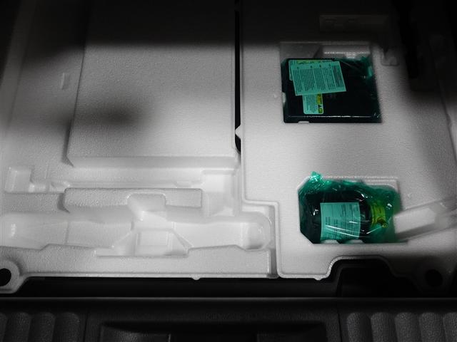 プリウス Ｇ　フルセグ　ミュージックプレイヤー接続可　バックカメラ　衝突被害軽減システム　ＥＴＣ　ドラレコ　ＬＥＤヘッドランプ　ワンオーナー　記録簿（23枚目）