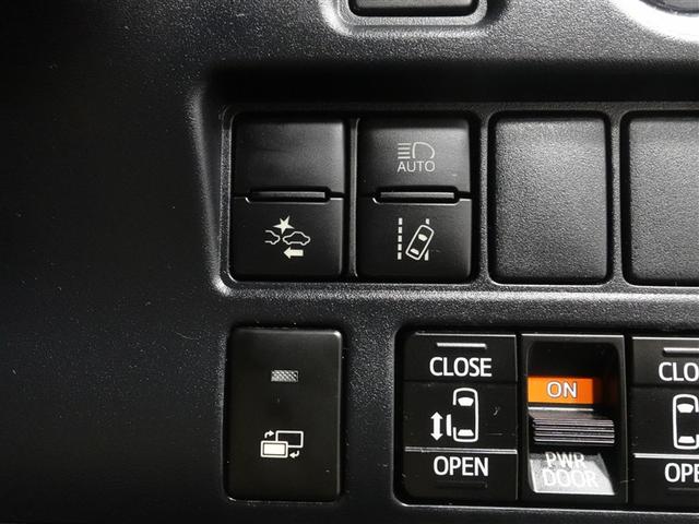 ノア Ｇ　４ＷＤ　フルセグ　メモリーナビ　ＤＶＤ再生　ミュージックプレイヤー接続可　バックカメラ　衝突被害軽減システム　ＥＴＣ　両側電動スライド　ＬＥＤヘッドランプ　ウオークスルー　乗車定員７人　３列シート（15枚目）