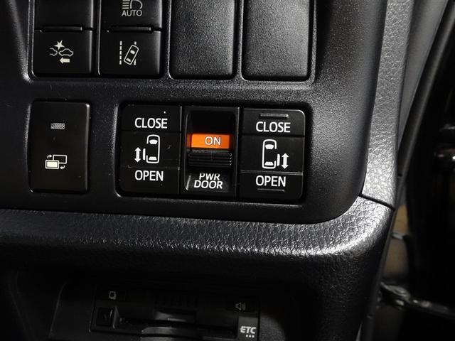 ノア Ｇ　４ＷＤ　フルセグ　メモリーナビ　ＤＶＤ再生　ミュージックプレイヤー接続可　バックカメラ　衝突被害軽減システム　ＥＴＣ　両側電動スライド　ＬＥＤヘッドランプ　ウオークスルー　乗車定員７人　３列シート（16枚目）