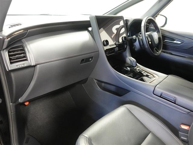 ヴェルファイアハイブリッド Ｚ　プレミア　革シート　サンルーフ　フルセグ　メモリーナビ　ミュージックプレイヤー接続可　後席モニター　バックカメラ　衝突被害軽減システム　ＥＴＣ　ドラレコ　両側電動スライド　ＬＥＤヘッドランプ　乗車定員７人（10枚目）