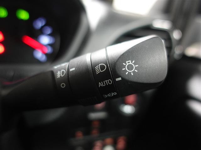 ヴォクシー ZS 煌III フルセグ メモリーナビ DVD再生 ミュージックプレイヤー接続可 後席モニター バックカメラ 衝突被害軽減システム ETC ドラレコ 両側電動スライド LEDヘッドランプ ウオークスルー 乗車定員7人(26枚目)