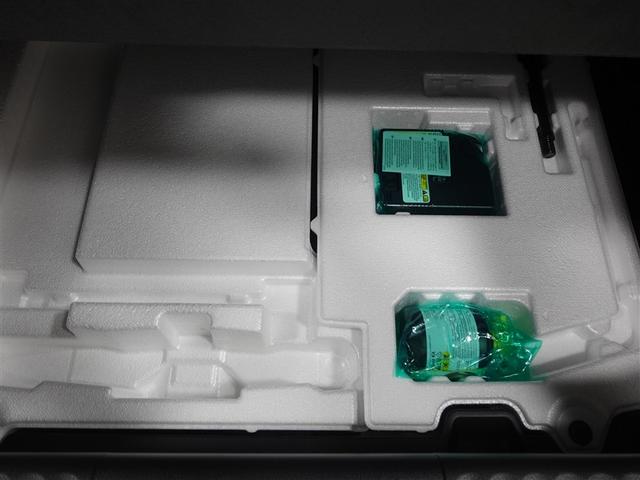 プリウス Ｇ　フルセグ　ミュージックプレイヤー接続可　バックカメラ　衝突被害軽減システム　ＥＴＣ　ドラレコ　ＬＥＤヘッドランプ　ワンオーナー　記録簿（23枚目）