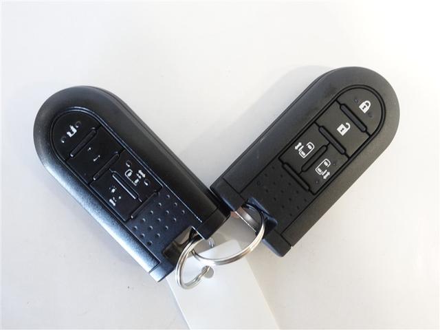 タンク カスタムＧ－Ｔ　フルセグ　メモリーナビ　ＤＶＤ再生　ミュージックプレイヤー接続可　バックカメラ　衝突被害軽減システム　ＥＴＣ　両側電動スライド　ＬＥＤヘッドランプ　ウオークスルー　ワンオーナー　記録簿（18枚目）