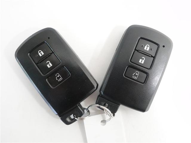 ノア G 4WD フルセグ メモリーナビ DVD再生 ミュージックプレイヤー接続可 バックカメラ 衝突被害軽減システム ETC ドラレコ 電動スライドドア LEDヘッドランプ ウオークスルー 乗車定員7人(18枚目)