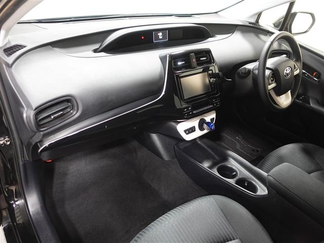 プリウス Sセーフティプラス フルセグ メモリーナビ DVD再生 ミュージックプレイヤー接続可 バックカメラ 衝突被害軽減システム ETC LEDヘッドランプ ワンオーナー 記録簿(9枚目)