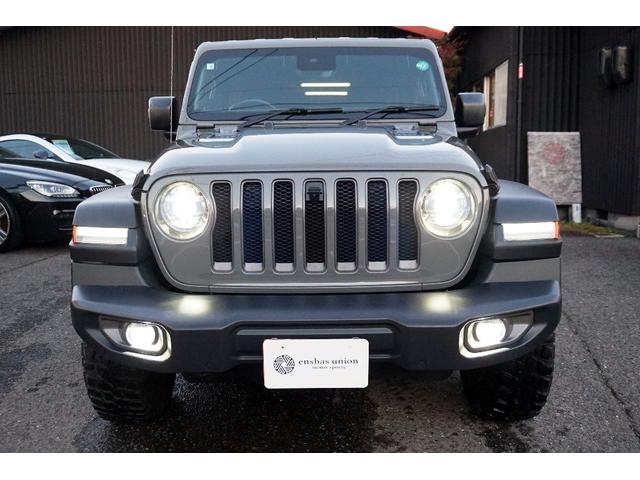 ジープ・ラングラーアンリミテッド ルビコン　スティングレー　純正ナビ＆フルセグＴＶ　バックカメラ　黒本革シート　ＬＥＤヘッドライト　アルパインスピーカー　純正アルミ＆ＢＦグッドリッチタイヤ　ＥＴＣ（4枚目）