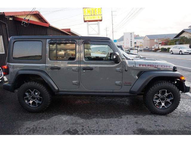 ジープ・ラングラーアンリミテッド ルビコン　スティングレー　純正ナビ＆フルセグＴＶ　バックカメラ　黒本革シート　ＬＥＤヘッドライト　アルパインスピーカー　純正アルミ＆ＢＦグッドリッチタイヤ　ＥＴＣ（6枚目）