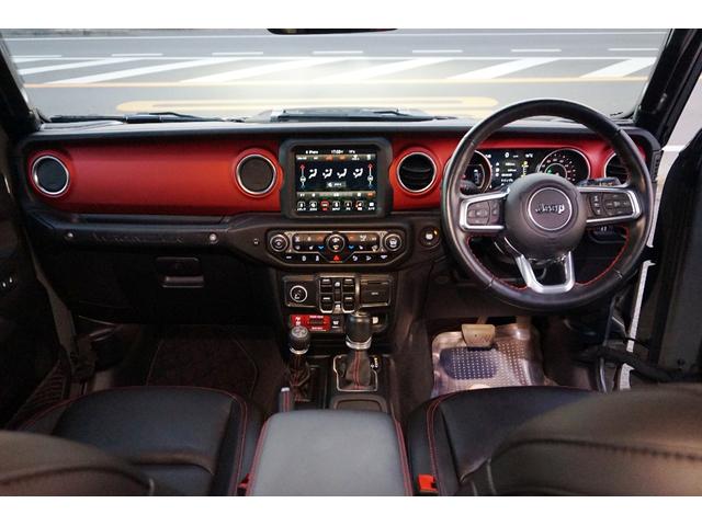 ジープ・ラングラーアンリミテッド ルビコン　スティングレー　純正ナビ＆フルセグＴＶ　バックカメラ　黒本革シート　ＬＥＤヘッドライト　アルパインスピーカー　純正アルミ＆ＢＦグッドリッチタイヤ　ＥＴＣ（10枚目）