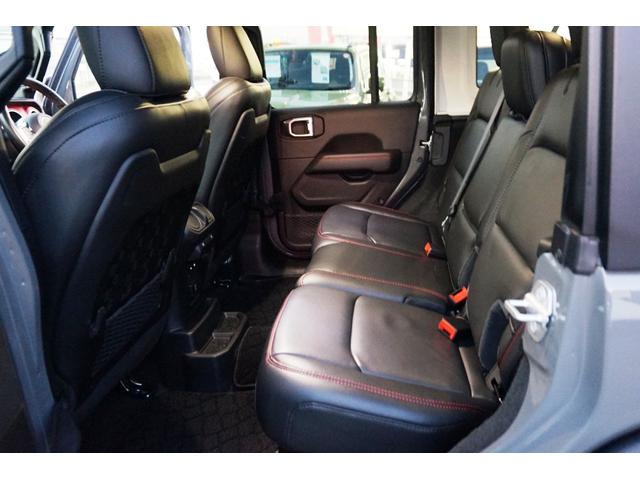 ジープ・ラングラーアンリミテッド ルビコン　スティングレー　純正ナビ＆フルセグＴＶ　バックカメラ　黒本革シート　ＬＥＤヘッドライト　アルパインスピーカー　純正アルミ＆ＢＦグッドリッチタイヤ　ＥＴＣ（37枚目）