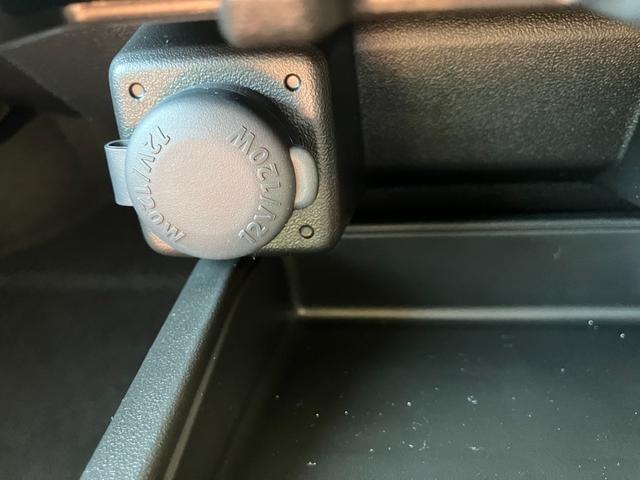 ジムニー XC 届出済み未使用車 純正8インチナビ16インチアルミホイール Bluetooth 横滑り防止装置 アイドリングストップ レーンキープアシスト シートヒーター ヒルディセントコントロール  LEDライト(28枚目)