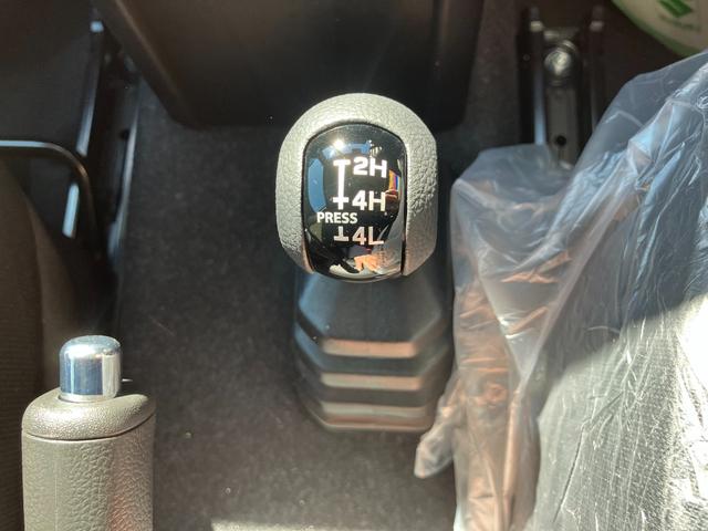 ジムニー XC 届出済み未使用車 純正8インチナビ16インチアルミホイール Bluetooth 横滑り防止装置 アイドリングストップ レーンキープアシスト シートヒーター ヒルディセントコントロール  LEDライト(35枚目)