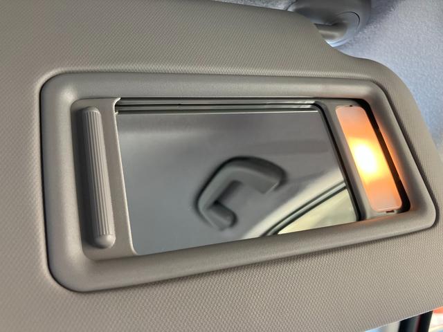 フィット e:HEVホーム 20周年特別仕様車 カーサ 純正9インチナビ 360度カメラ ETC 前後ドライブレコーダー Bluetooth接続 フルセグTV コーナーセンサー シートヒーター アダクティブクルーズコントロール 16インチアルミホイール(35枚目)